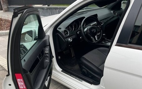 Mercedes-Benz C-Класс, 2013 год, 1 750 000 рублей, 19 фотография