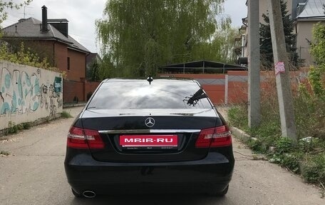 Mercedes-Benz E-Класс, 2012 год, 1 700 000 рублей, 10 фотография