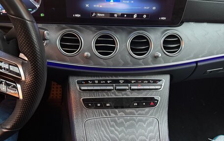 Mercedes-Benz E-Класс, 2021 год, 6 550 000 рублей, 25 фотография