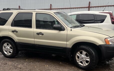 Ford Escape II, 2003 год, 380 000 рублей, 2 фотография