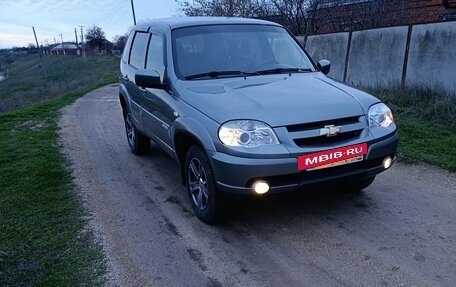 Chevrolet Niva I рестайлинг, 2016 год, 760 000 рублей, 2 фотография