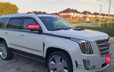Cadillac Escalade IV, 2016 год, 4 955 000 рублей, 2 фотография