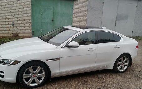 Jaguar XE I рестайлинг, 2018 год, 2 170 000 рублей, 4 фотография