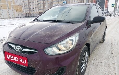 Hyundai Solaris II рестайлинг, 2013 год, 755 000 рублей, 2 фотография