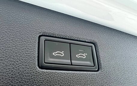 Volkswagen Tiguan II, 2020 год, 4 070 000 рублей, 9 фотография