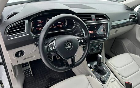 Volkswagen Tiguan II, 2020 год, 4 070 000 рублей, 29 фотография