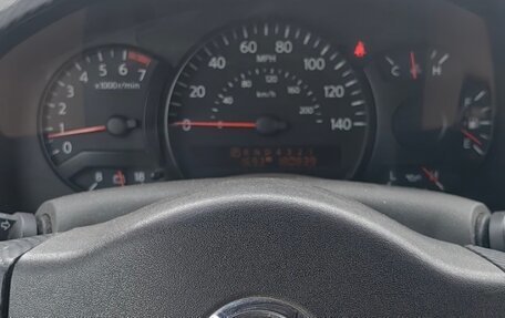 Nissan Armada II, 2004 год, 620 000 рублей, 8 фотография