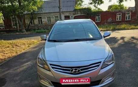 Hyundai Solaris II рестайлинг, 2014 год, 770 000 рублей, 3 фотография