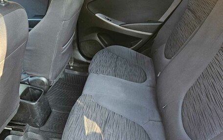 Hyundai Solaris II рестайлинг, 2014 год, 770 000 рублей, 5 фотография