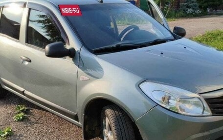 Renault Sandero I, 2013 год, 490 000 рублей, 2 фотография