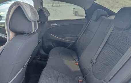 Hyundai Solaris II рестайлинг, 2016 год, 1 200 000 рублей, 15 фотография