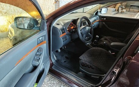 Toyota Avensis III рестайлинг, 2007 год, 900 000 рублей, 12 фотография