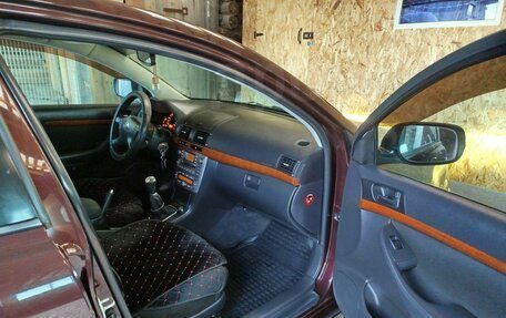 Toyota Avensis III рестайлинг, 2007 год, 900 000 рублей, 15 фотография