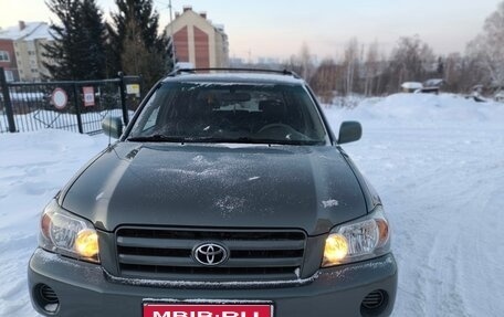 Toyota Highlander III, 2004 год, 1 250 000 рублей, 1 фотография