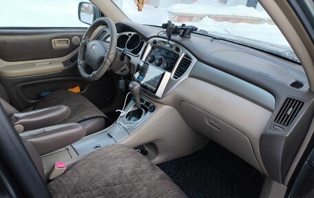 Toyota Highlander III, 2004 год, 1 250 000 рублей, 2 фотография