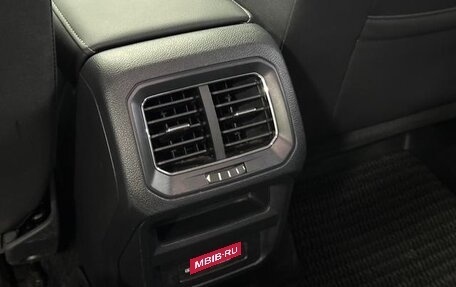 Volkswagen Tiguan II, 2021 год, 1 980 000 рублей, 17 фотография