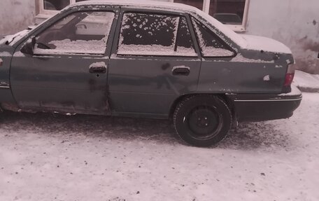 Daewoo Nexia I рестайлинг, 2003 год, 200 000 рублей, 4 фотография