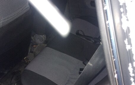 Daewoo Nexia I рестайлинг, 2003 год, 200 000 рублей, 7 фотография