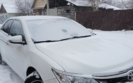 Toyota Camry, 2017 год, 1 950 000 рублей, 1 фотография