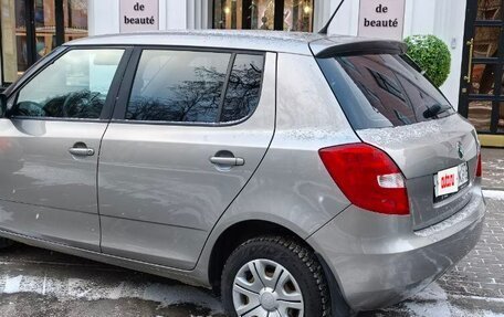 Skoda Fabia II, 2011 год, 530 000 рублей, 4 фотография