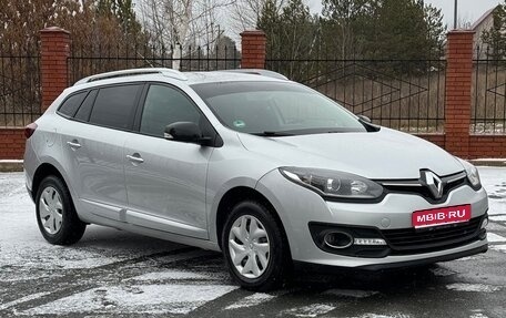 Renault Megane III, 2015 год, 900 000 рублей, 1 фотография
