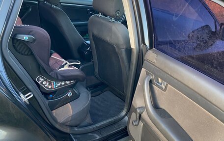 Audi A4, 2002 год, 410 000 рублей, 17 фотография