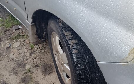 Toyota Noah III, 2002 год, 1 100 000 рублей, 4 фотография