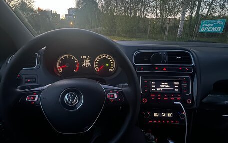 Volkswagen Polo VI (EU Market), 2017 год, 1 100 000 рублей, 2 фотография