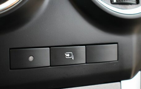 Opel Antara I, 2014 год, 1 355 000 рублей, 16 фотография