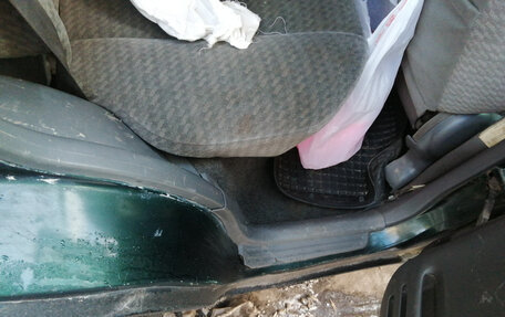 Suzuki Grand Vitara, 2002 год, 300 000 рублей, 13 фотография