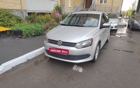 Volkswagen Polo VI (EU Market), 2011 год, 580 000 рублей, 3 фотография