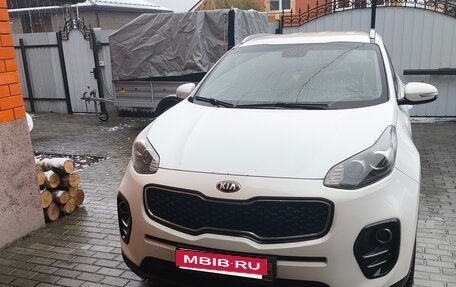 KIA Sportage IV рестайлинг, 2018 год, 2 000 000 рублей, 2 фотография