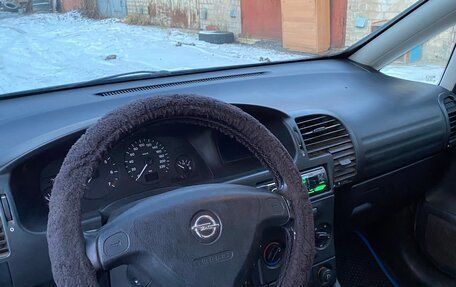 Opel Zafira A рестайлинг, 2002 год, 395 000 рублей, 16 фотография