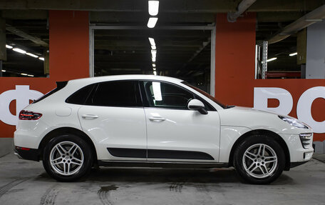 Porsche Macan I рестайлинг, 2017 год, 3 000 000 рублей, 4 фотография