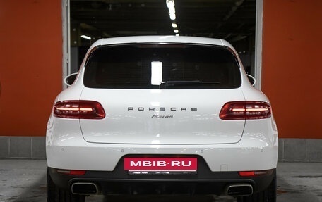 Porsche Macan I рестайлинг, 2017 год, 3 000 000 рублей, 6 фотография