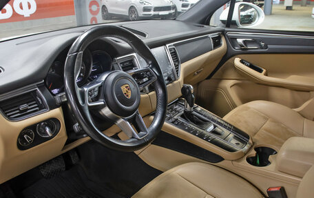 Porsche Macan I рестайлинг, 2017 год, 3 000 000 рублей, 16 фотография