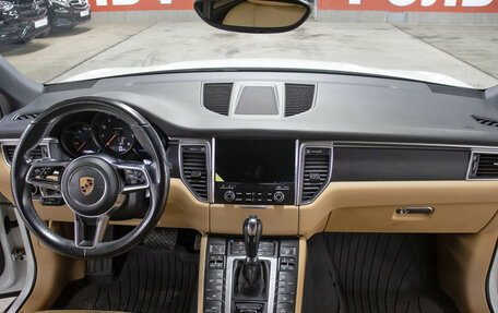 Porsche Macan I рестайлинг, 2017 год, 3 000 000 рублей, 14 фотография