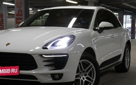 Porsche Macan I рестайлинг, 2017 год, 3 000 000 рублей, 23 фотография
