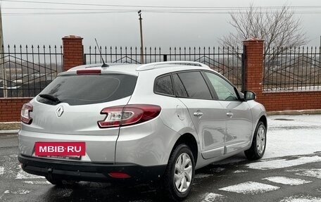 Renault Megane III, 2015 год, 900 000 рублей, 3 фотография