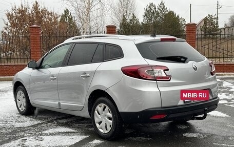 Renault Megane III, 2015 год, 900 000 рублей, 5 фотография