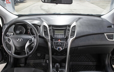 Hyundai i30 II рестайлинг, 2013 год, 849 000 рублей, 14 фотография