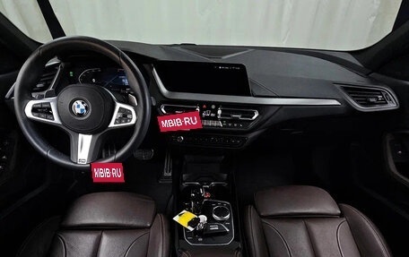 BMW 1 серия, 2022 год, 2 050 000 рублей, 5 фотография