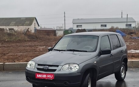 Chevrolet Niva I рестайлинг, 2018 год, 675 000 рублей, 1 фотография