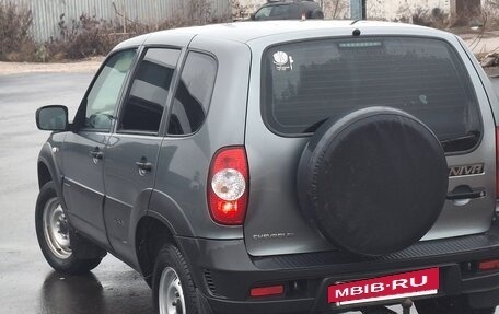 Chevrolet Niva I рестайлинг, 2018 год, 675 000 рублей, 3 фотография