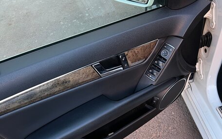 Mercedes-Benz C-Класс, 2010 год, 1 280 000 рублей, 9 фотография