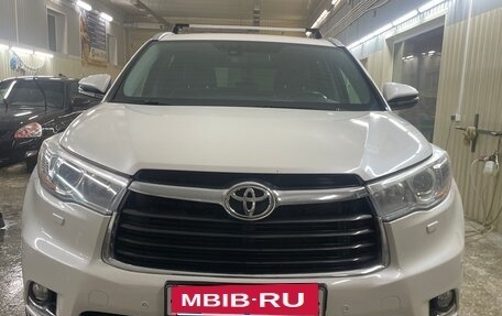 Toyota Highlander III, 2014 год, 2 550 000 рублей, 2 фотография