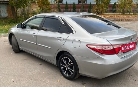 Toyota Camry, 2015 год, 1 690 000 рублей, 2 фотография