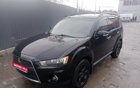 Mitsubishi Outlander III рестайлинг 3, 2010 год, 1 150 000 рублей, 1 фотография