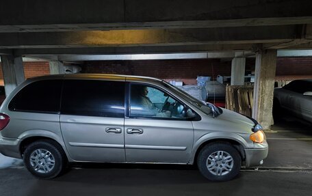 Dodge Caravan IV, 2005 год, 600 000 рублей, 2 фотография