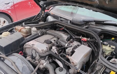 Mercedes-Benz E-Класс, 1994 год, 225 000 рублей, 5 фотография